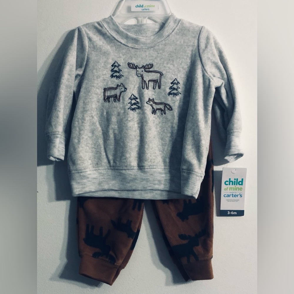 Carter’s Child of Mine boy’s 2pieces sweatshirt pull on gray/Jogger brown. 3/6M